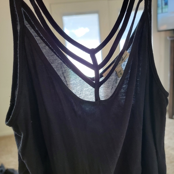 Black tan top - Picture 2 of 2